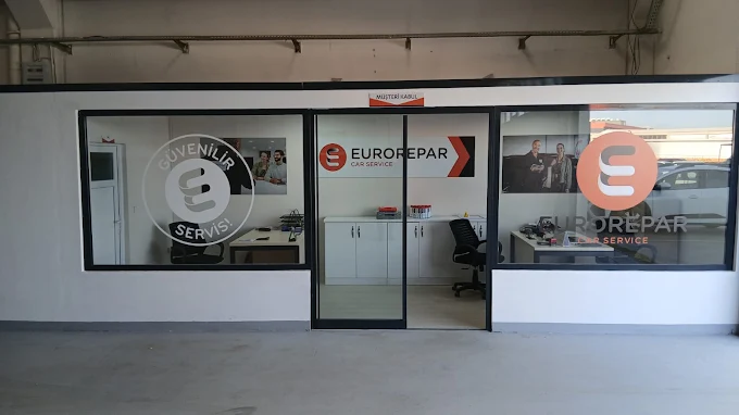 Nova Car Service müşteri kabul ofisi ve Eurorepar Car Service danışma bölümü